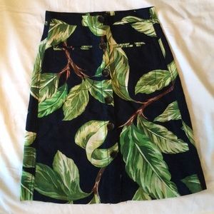 Leaf print skirt